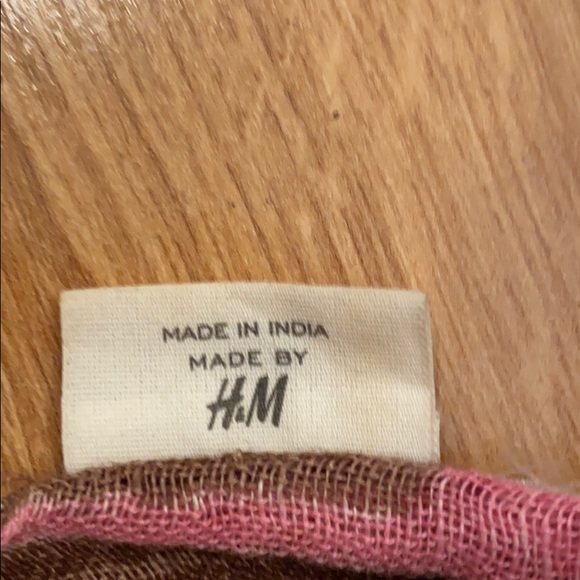 EUC H&M multi colored brown scarf/wrap 72” - Picture 4 of 5